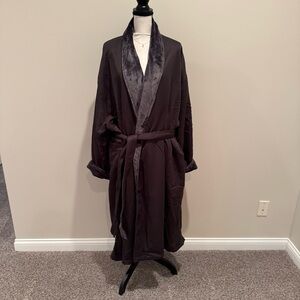 NWOT Unisex Mansfield Microfiber Shimmer Lined Robe